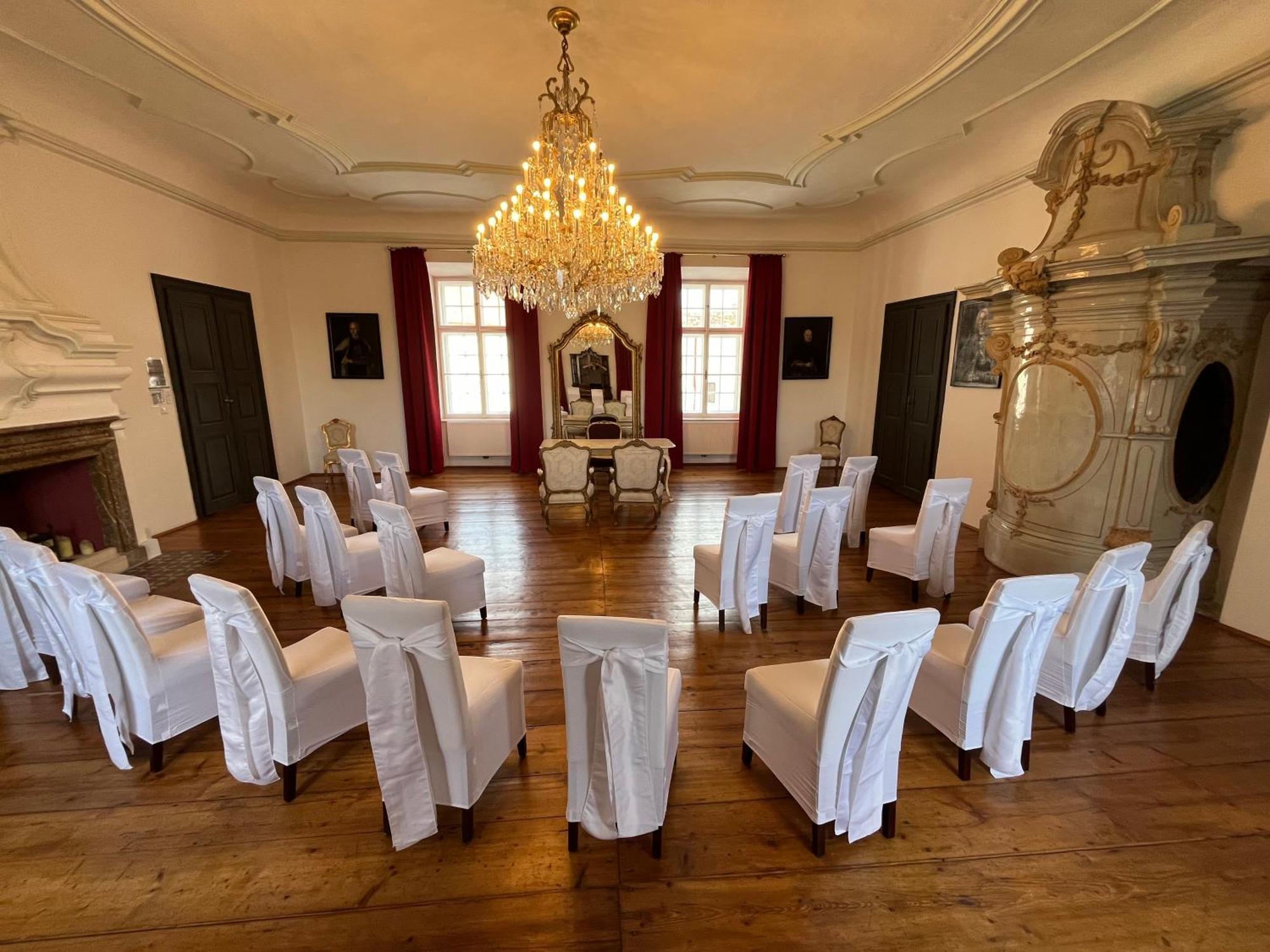 Schlosshotel Mailberg Zewnętrze zdjęcie